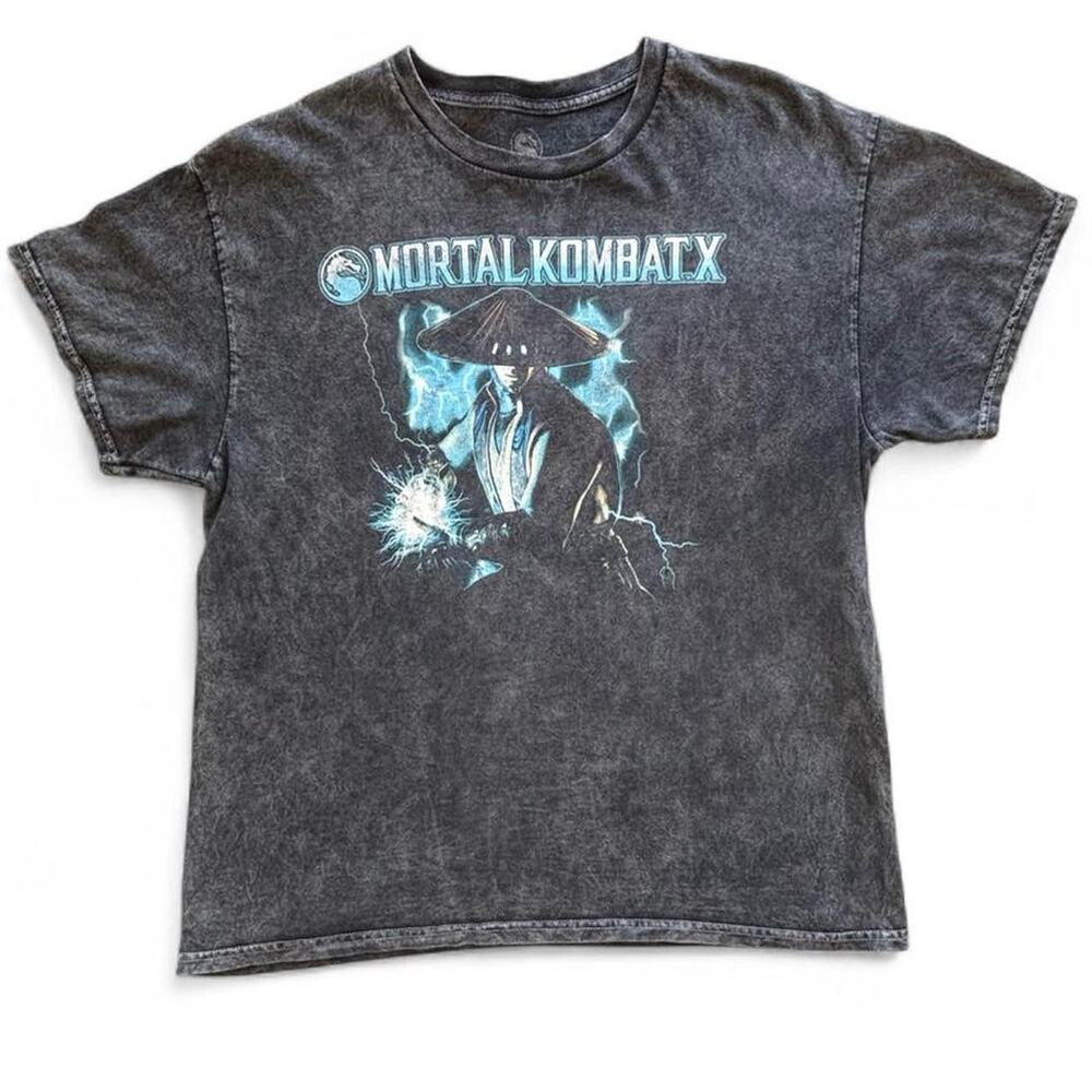Grey and blue mortal kombat L